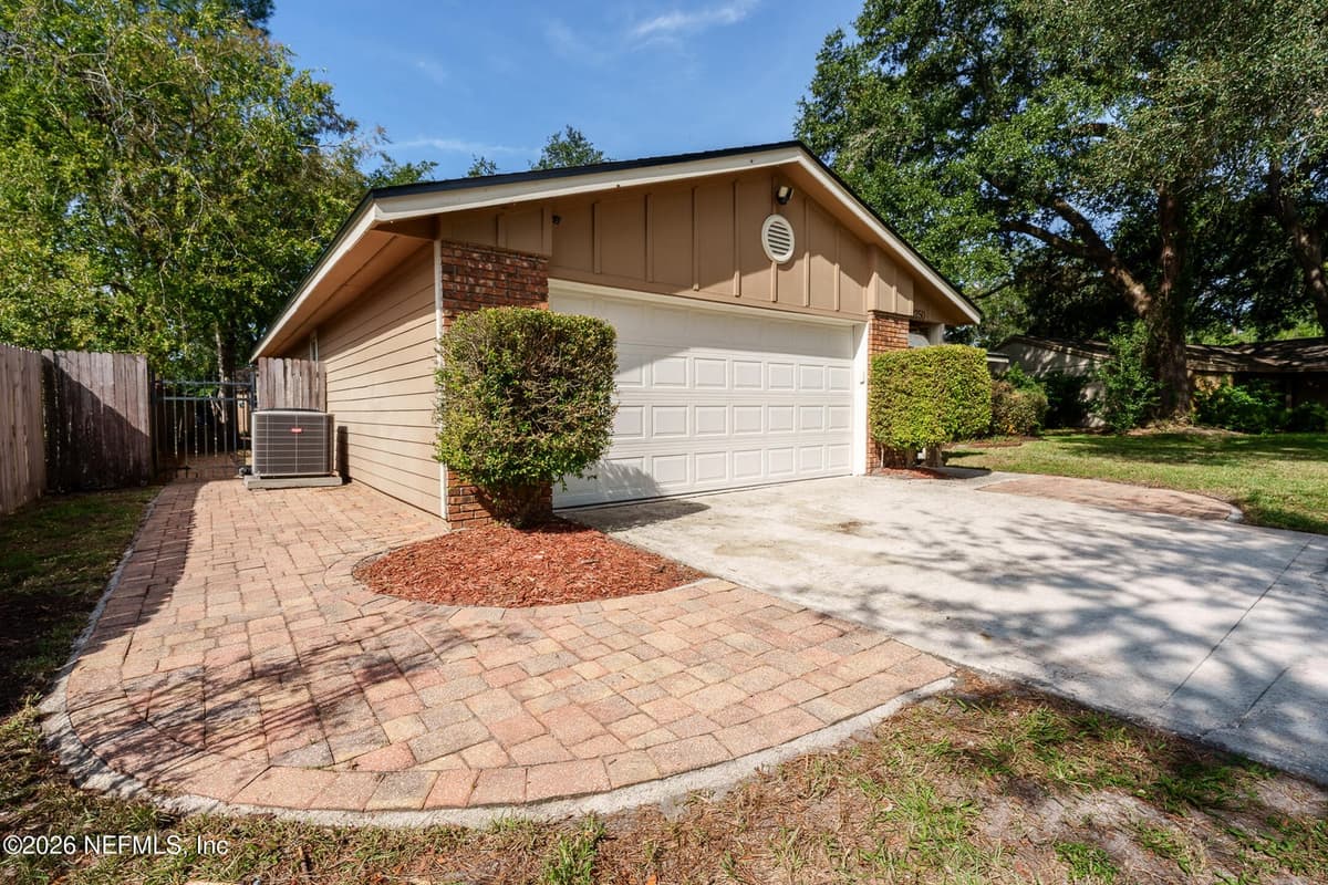 11250 CLOVERHILL Circle W, Jacksonville, FL 32257, Jacksonville, FL - photo 3