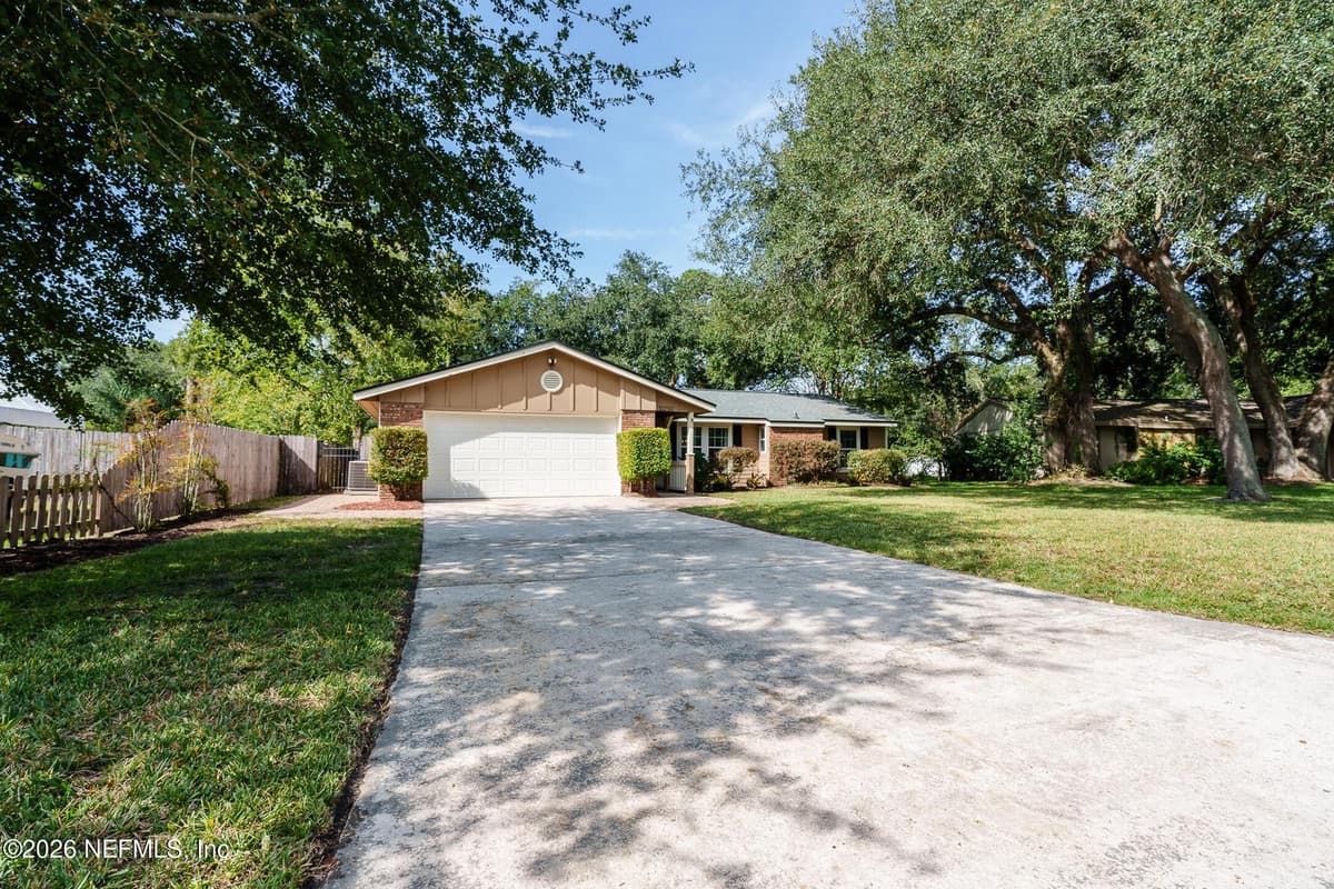 11250 CLOVERHILL Circle W, Jacksonville, FL 32257, Jacksonville, FL - photo 2