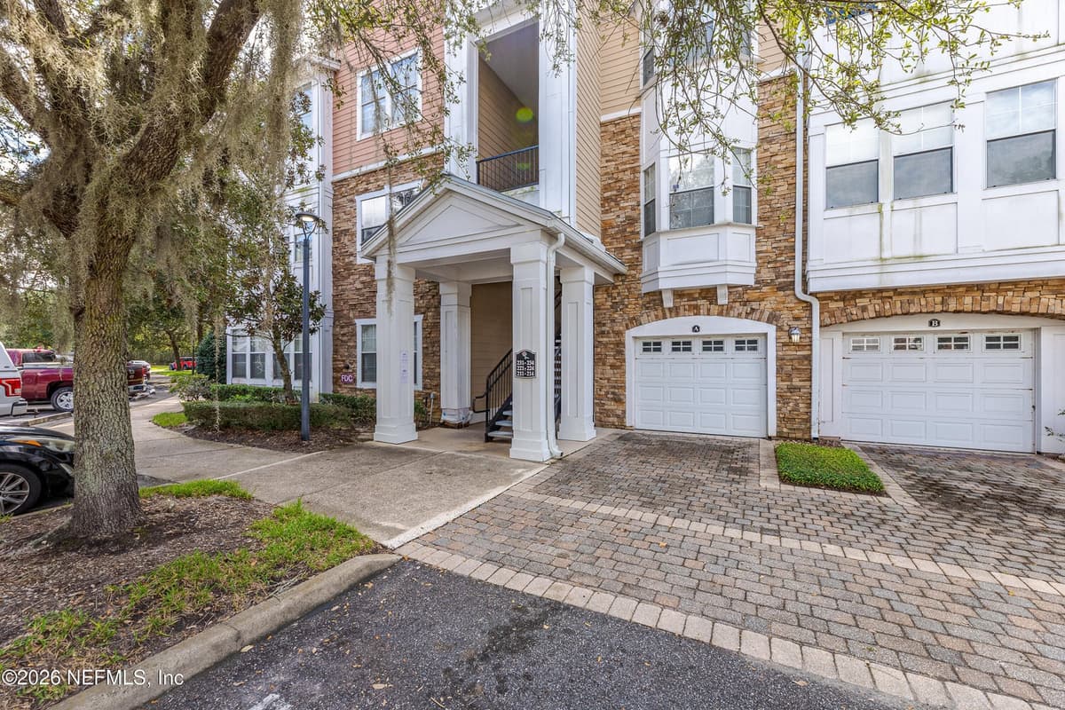 8550 TOUCHTON Road 221, Jacksonville, FL 32216, Jacksonville, FL - photo 2