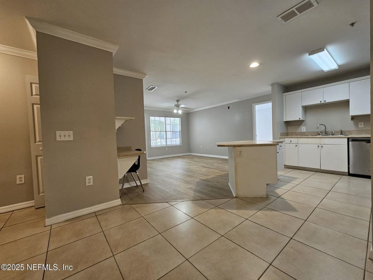 3591 KERNAN Boulevard S 705, Jacksonville, FL 32224, Jacksonville, FL - photo 2