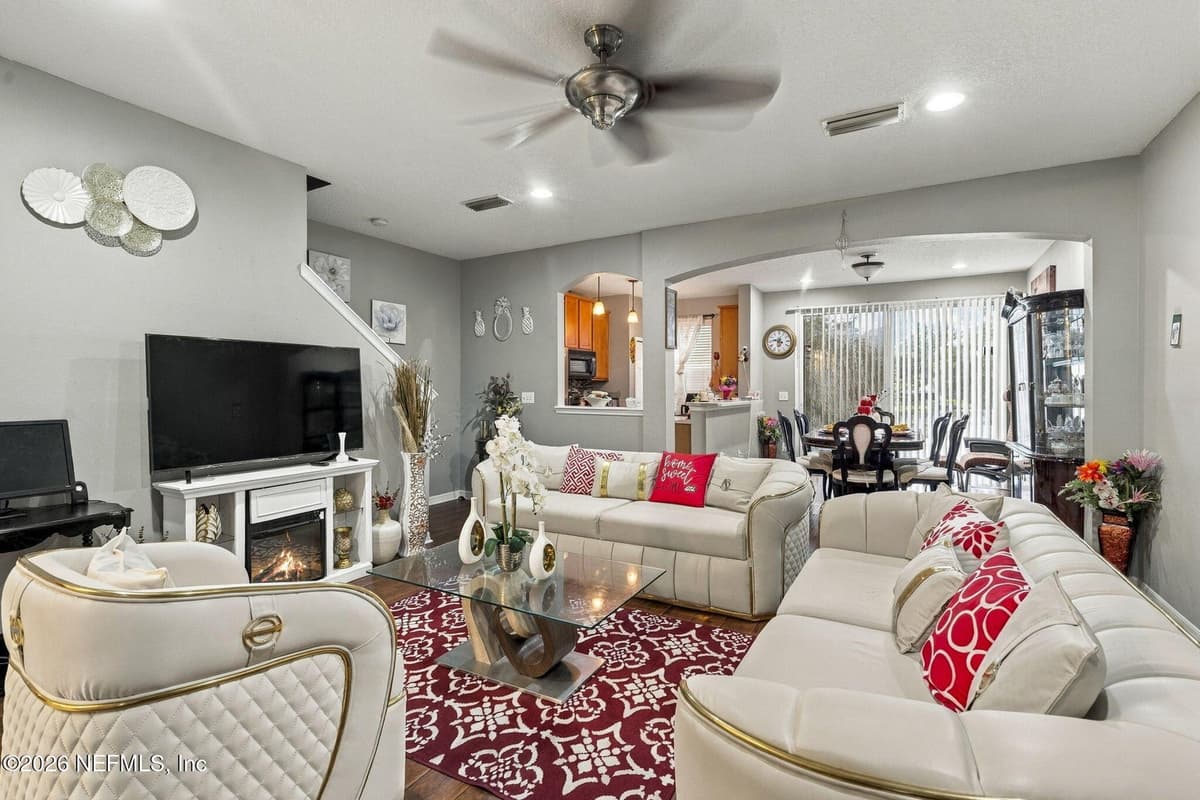3915 BUCKTHORNE Drive B, Orange Park, FL 32065, Orange Park, FL - photo 2