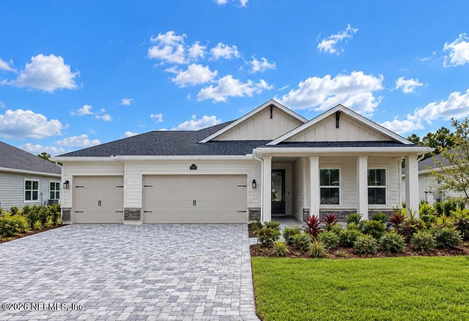 302 MURPHYS Drive, St. Johns, FL 32259