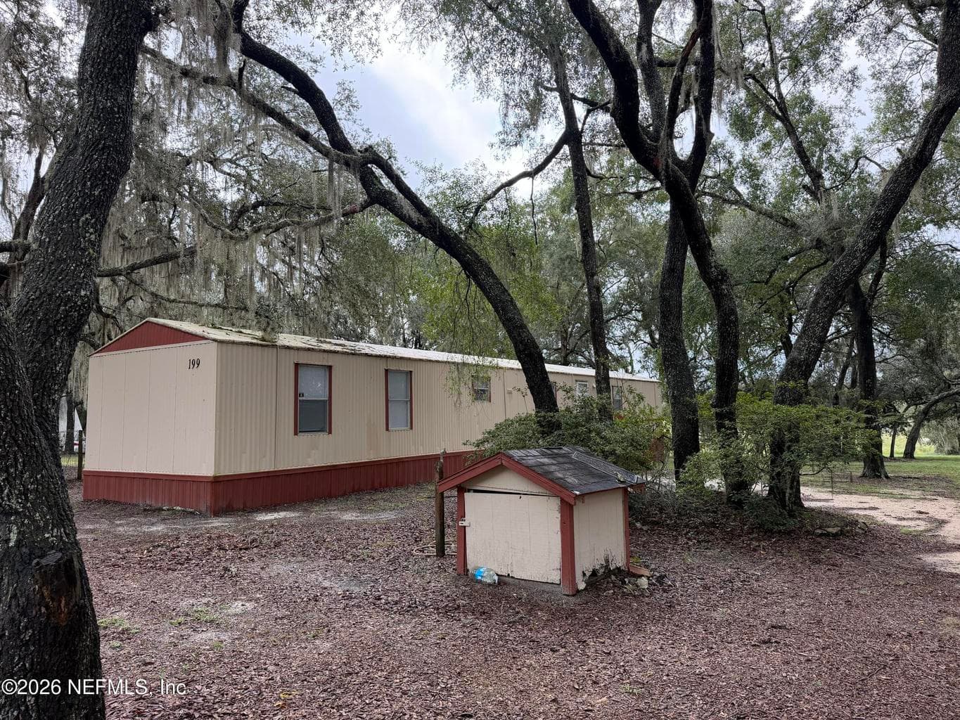 199 LAKEVIEW Drive, Melrose, FL 32666