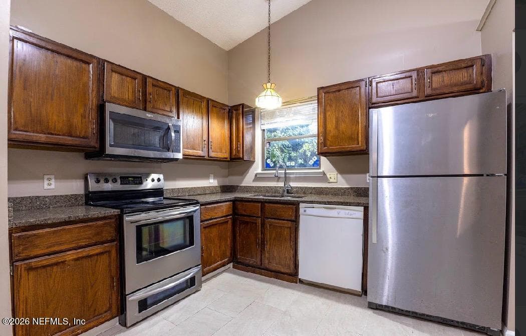8439 EVEREST Drive, Jacksonville, FL 32244, Jacksonville, FL - photo 3