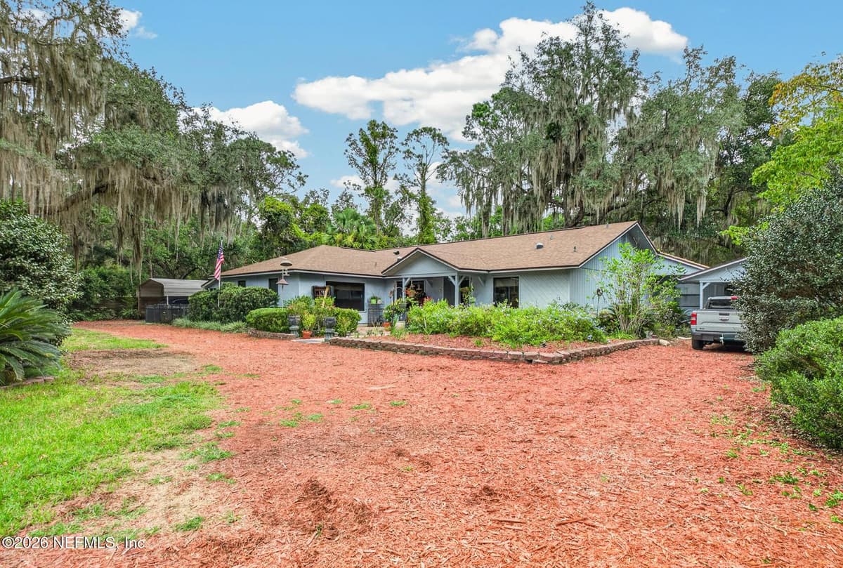 657 SE 2ND Avenue, Melrose, FL 32666, Melrose, FL - photo 2