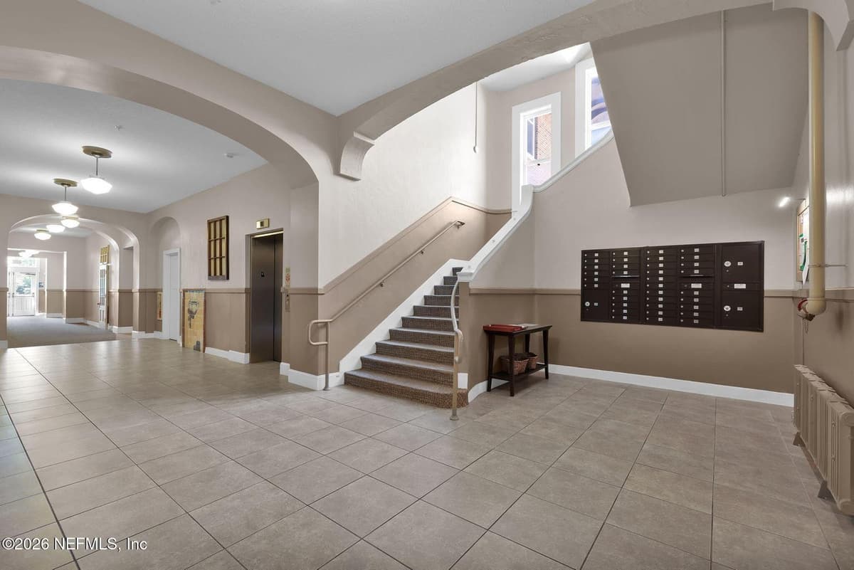 2525 COLLEGE Street 1305, Jacksonville, FL 32204, Jacksonville, FL - photo 2