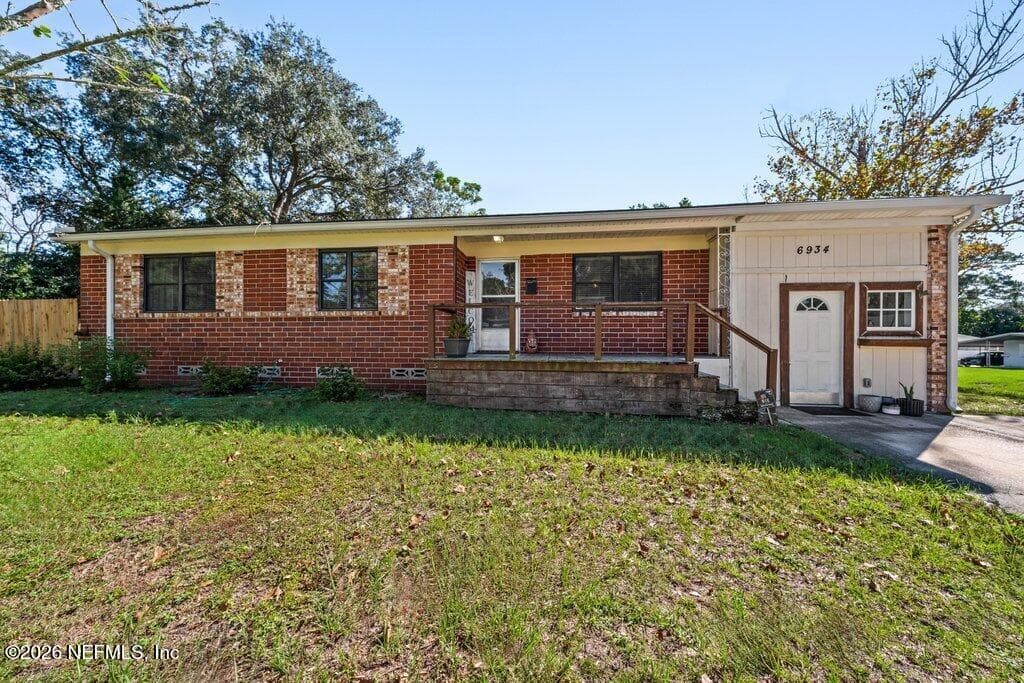 6934 MAYAPPLE Road, Jacksonville, FL 32211