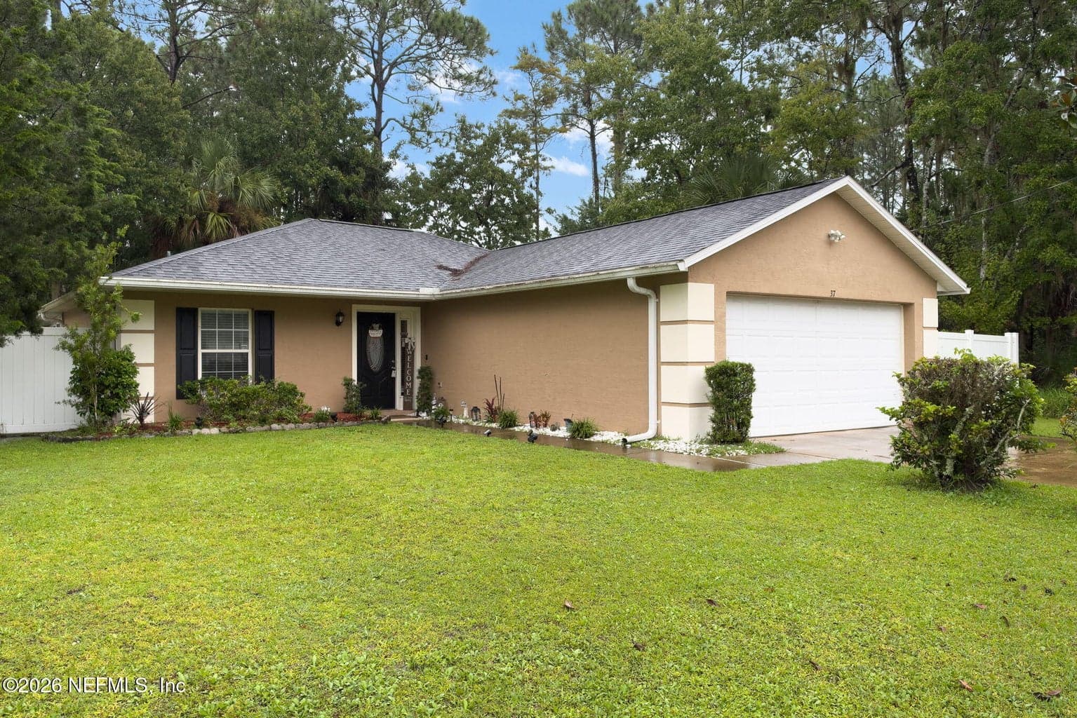 37 POSTMAN Lane, Palm Coast, FL 32164