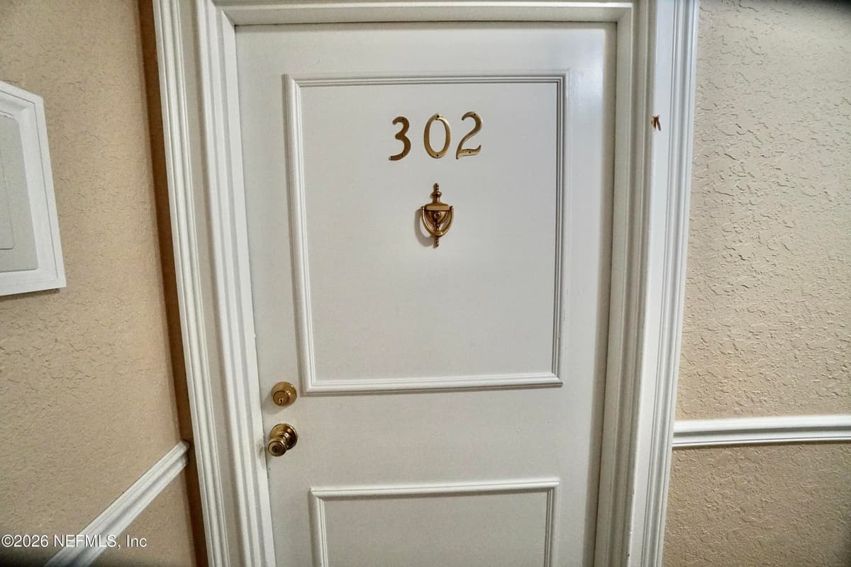 311 W ASHLEY Street 302-402 & 1102, Jacksonville, FL 32202, Jacksonville, FL - photo 2