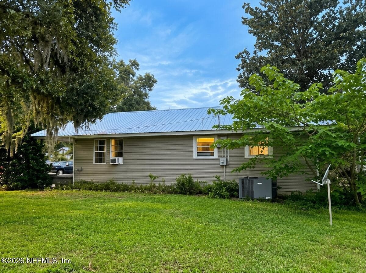 1051 NE LAKE Drive, Lake City, FL 32055, Lake City, FL - photo 3