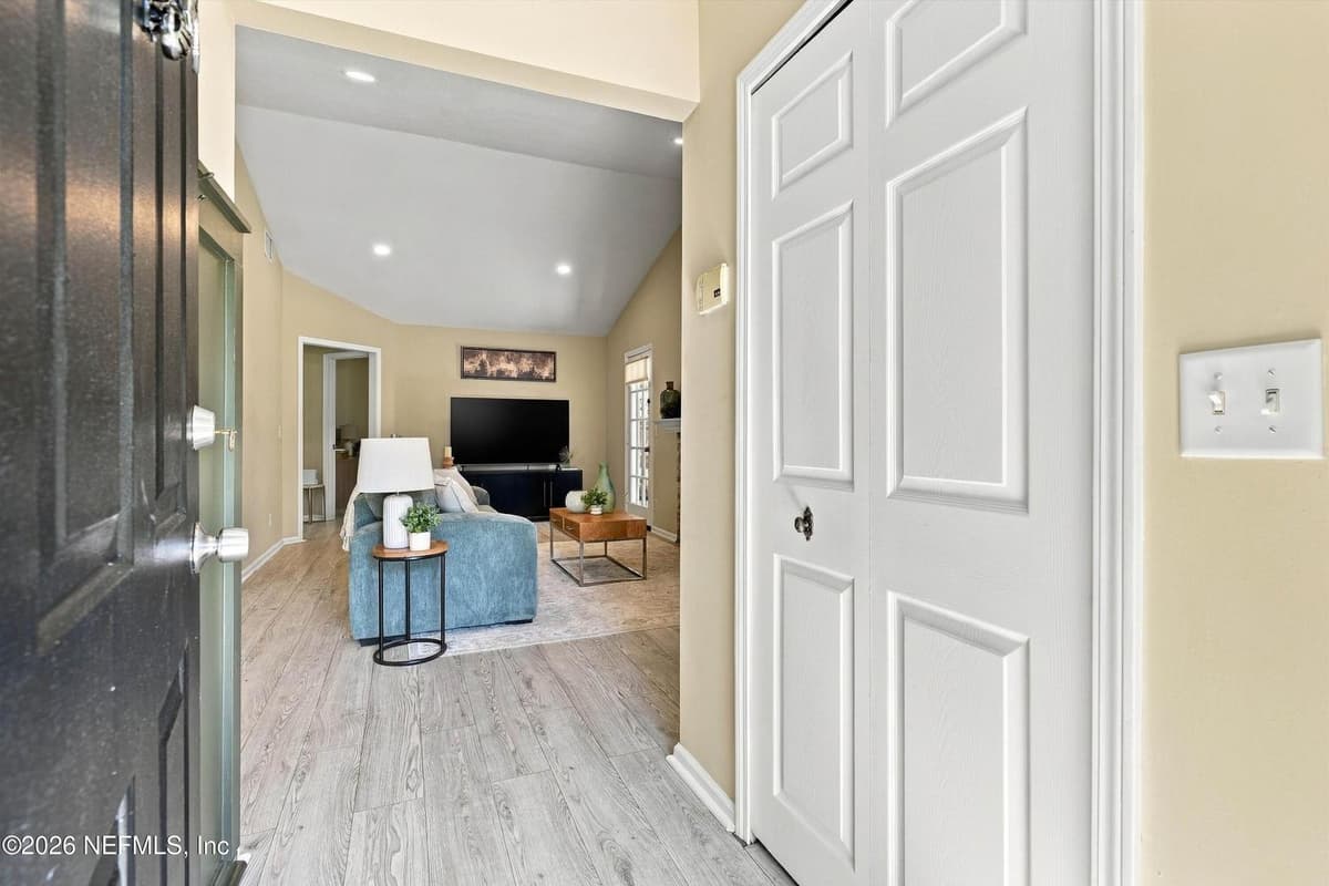 3721 JAMESTOWN Lane, Jacksonville, FL 32223, Jacksonville, FL - photo 2
