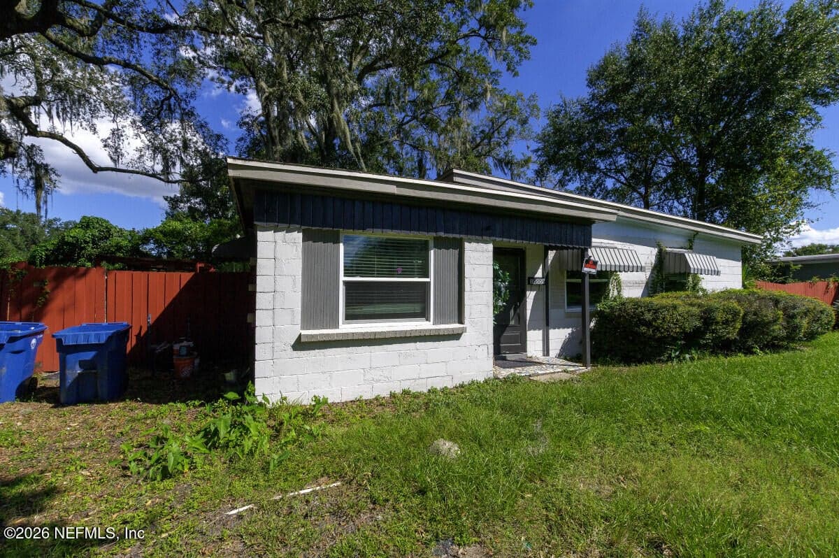 10559 LOYOLA Drive N, Jacksonville, FL 32218, Jacksonville, FL - photo 2