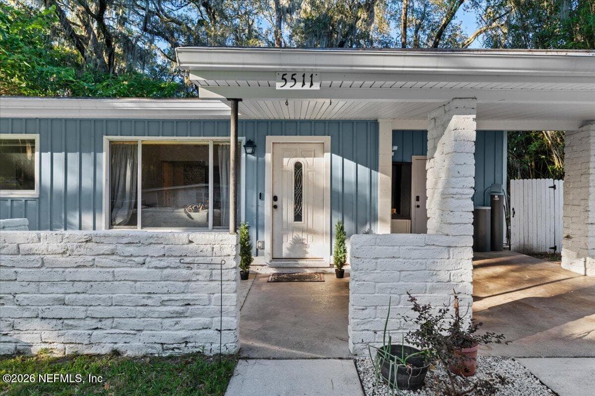 5511 KEYSTONE Drive S, Jacksonville, FL 32207, Jacksonville, FL - photo 2